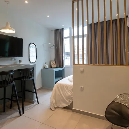 Yellow Door, Nilie Hospitality Mgmt * Saloniki