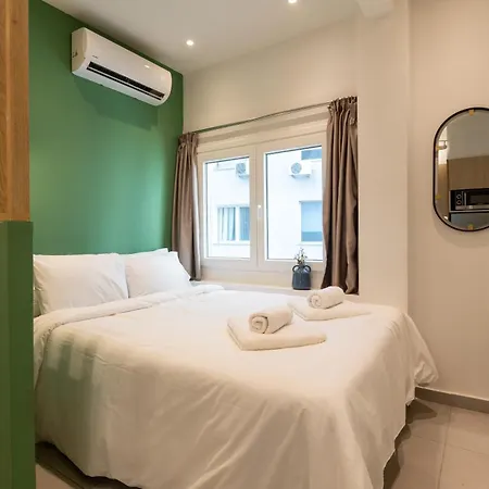 Yellow Door, Nilie Hospitality Mgmt