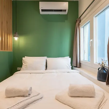 Yellow Door, Nilie Hospitality Mgmt Thessaloniki