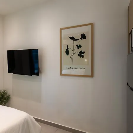 Yellow Door, Nilie Hospitality Mgmt * Θεσσαλονίκη