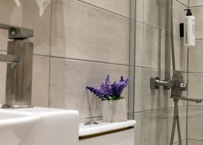 Apartment Yellow Door, Nilie Hospitality Mgmt